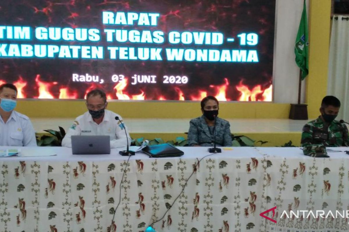 Tes cepat massal di Teluk Wondama sasar kawasan potensi tinggi COVID-19