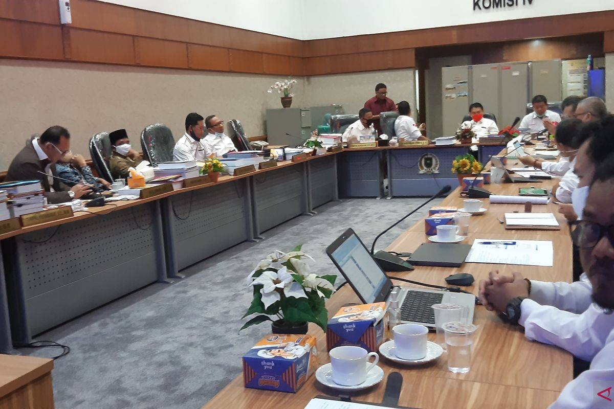 Kisruh lonjakan tagihan listrik, DPRD Riau minta PLN beri relaksasi pembayaran hingga akhir tahun