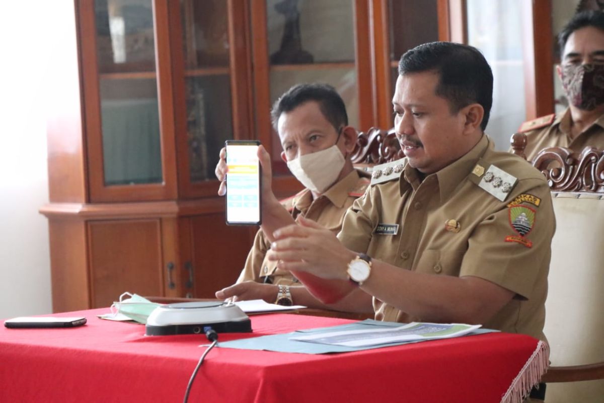 Bupati Sumedang ungkap kekompakan kepala daerah Jabar atasi COVID-19