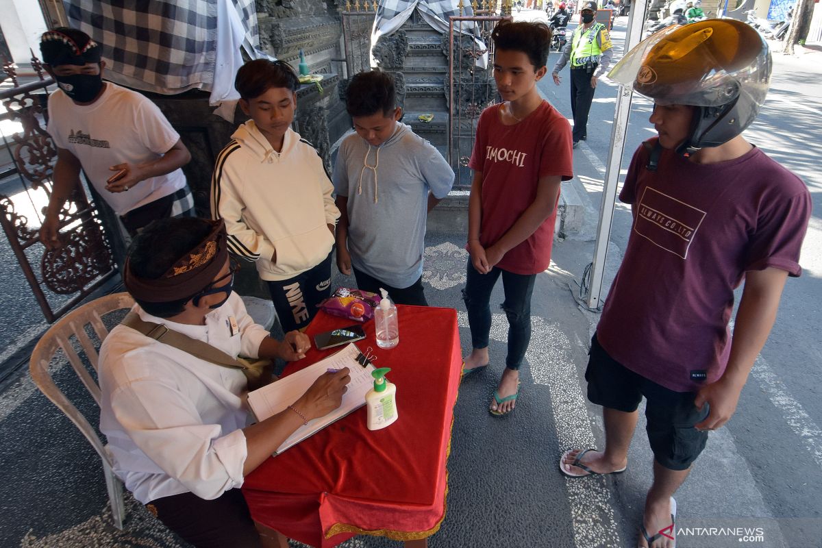 Ketua DPRD Kolaka ingatkan ikuti protokoler kesehatan