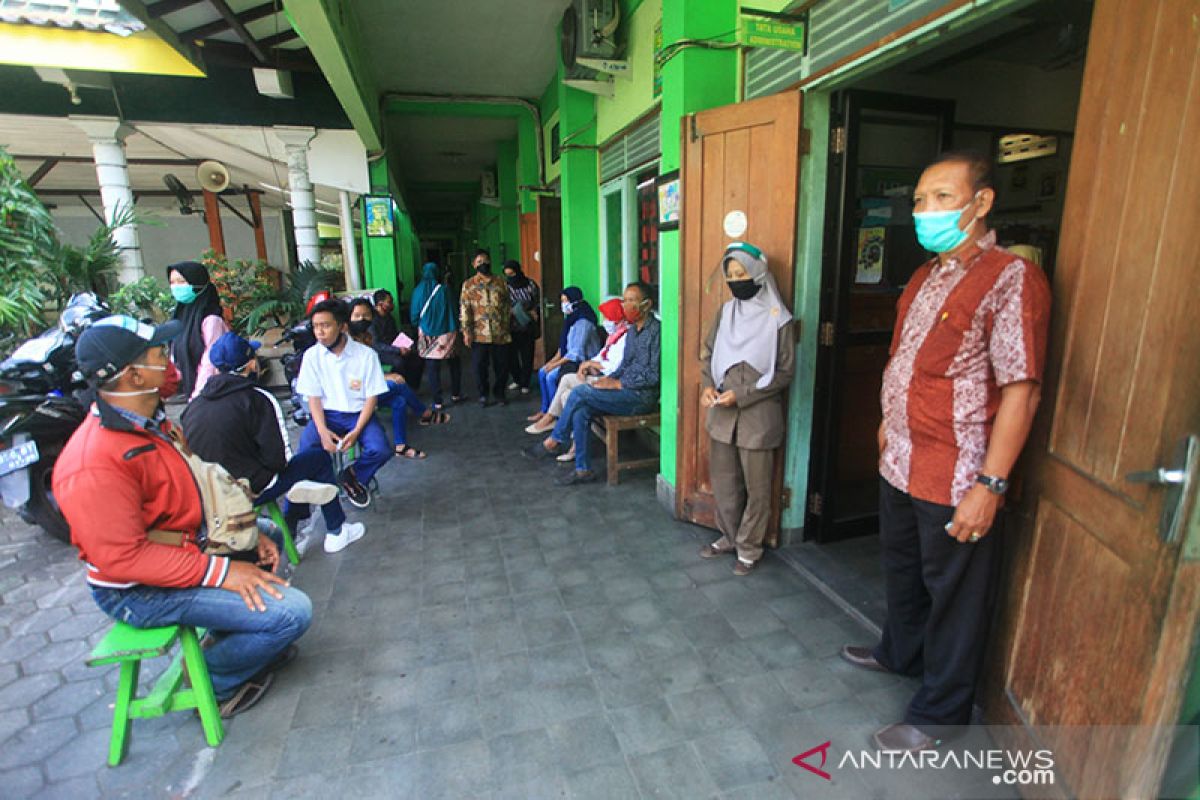 Sekolah di Yogyakarta melanjutkan belajar daring tahun ajaran baru