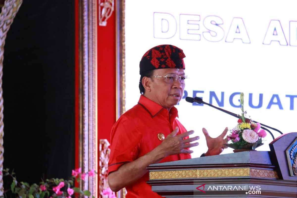 Gubernur Koster minta bupati tetap batasi waktu operasional pasar dan toko