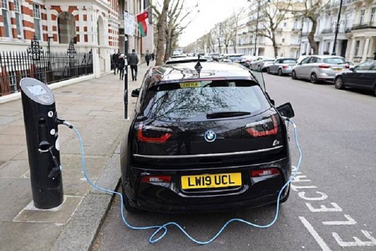 Inggris akan berikan bonus pada pemilik kendaraan yang beralih ke listrik