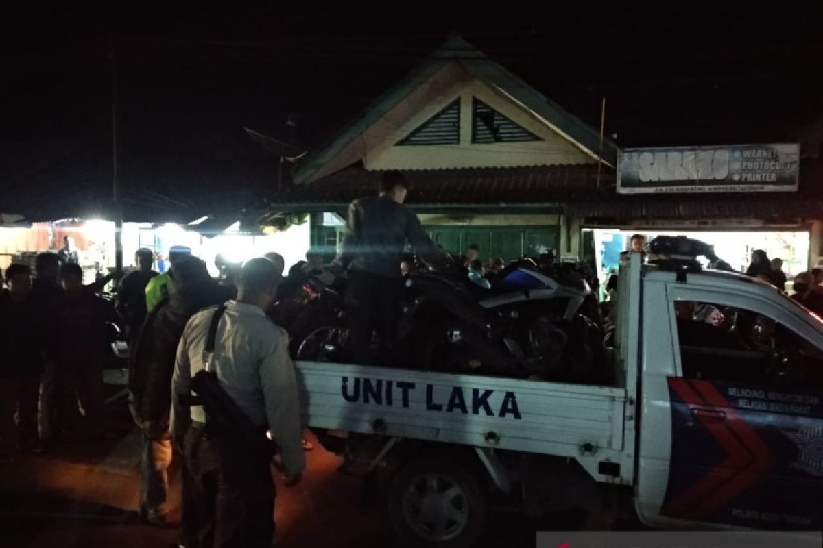 Kecelakaan sepeda motor di Takengon, dua orang luka parah