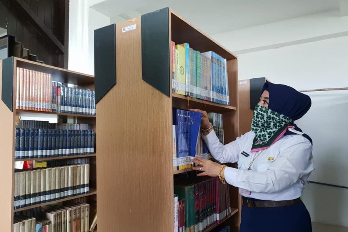 Guru SMAN 1 Kotabaru juara lomba penulisan perpustakaan
