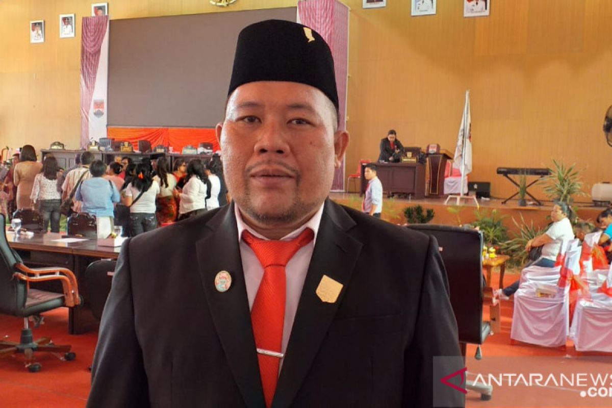 DPRD Minahasa Tenggara desak Dishub maksimalkan realisasi PAD
