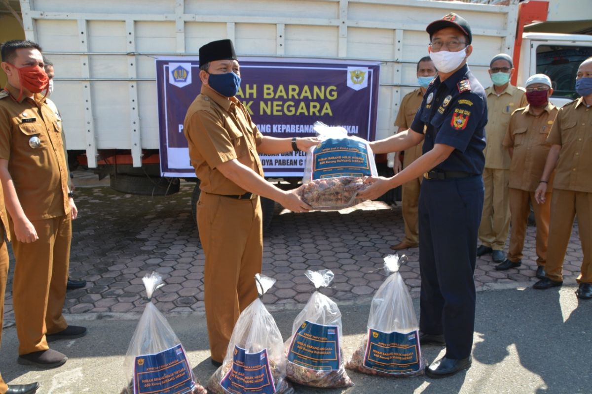 3,96 ton bawang merah, Pemkot Langsa terima hibah Bea Cukai