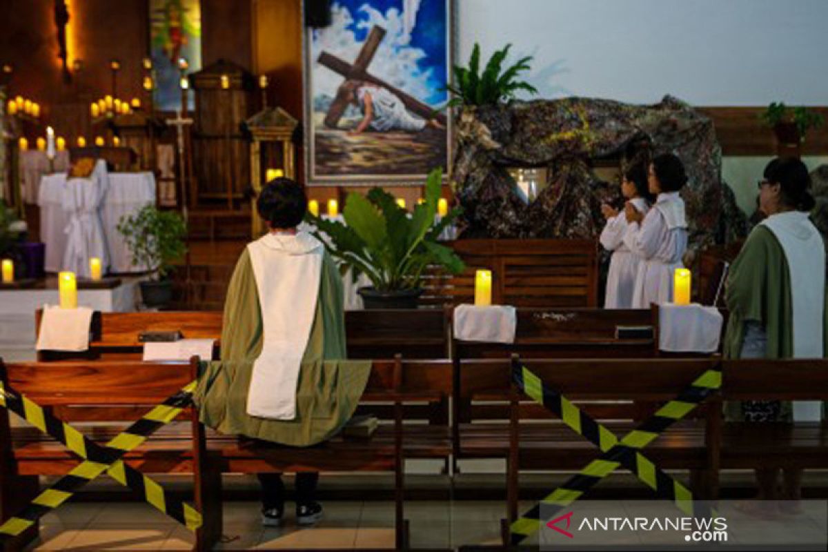 Keuskupan Agung Kupang sambut baik pembukaan kembali rumah ibadah