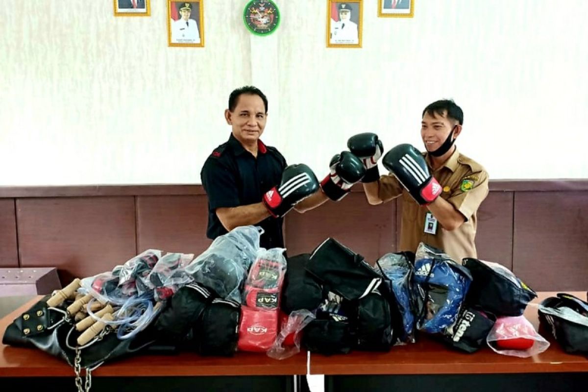 Pacu prestasi cabor tinju, KONI Palangka Raya lengkapi peralatan para atlet