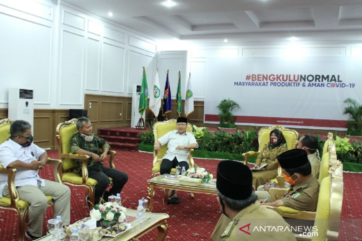 Gubernur ingin izin kapal nelayan di Bengkulu dapat dipermudah