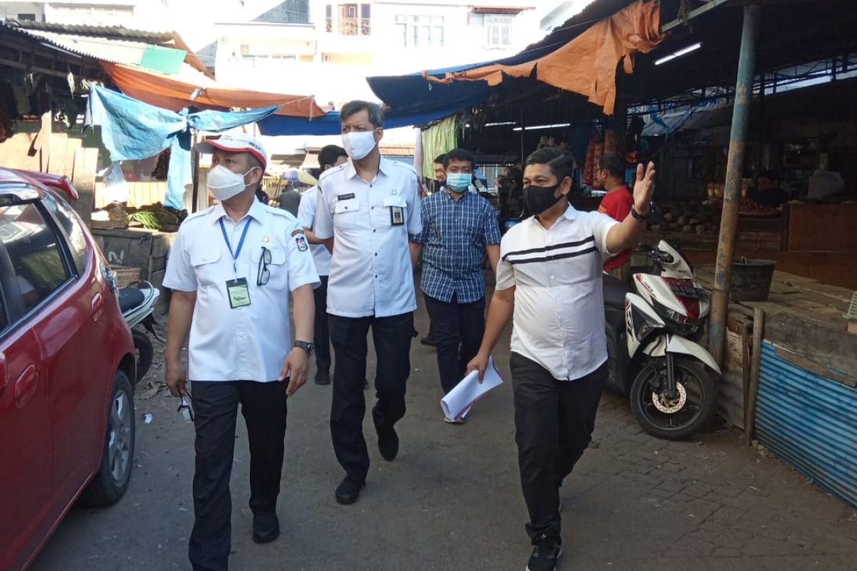 Penjabat Wali Kota Makassar pantau penerapan protokol kesehatan di pasar