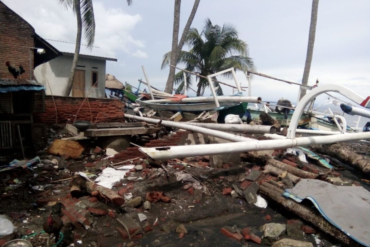 DKP Mataram usulkan bantuan perahu bagi nelayan korban gelombang pasang