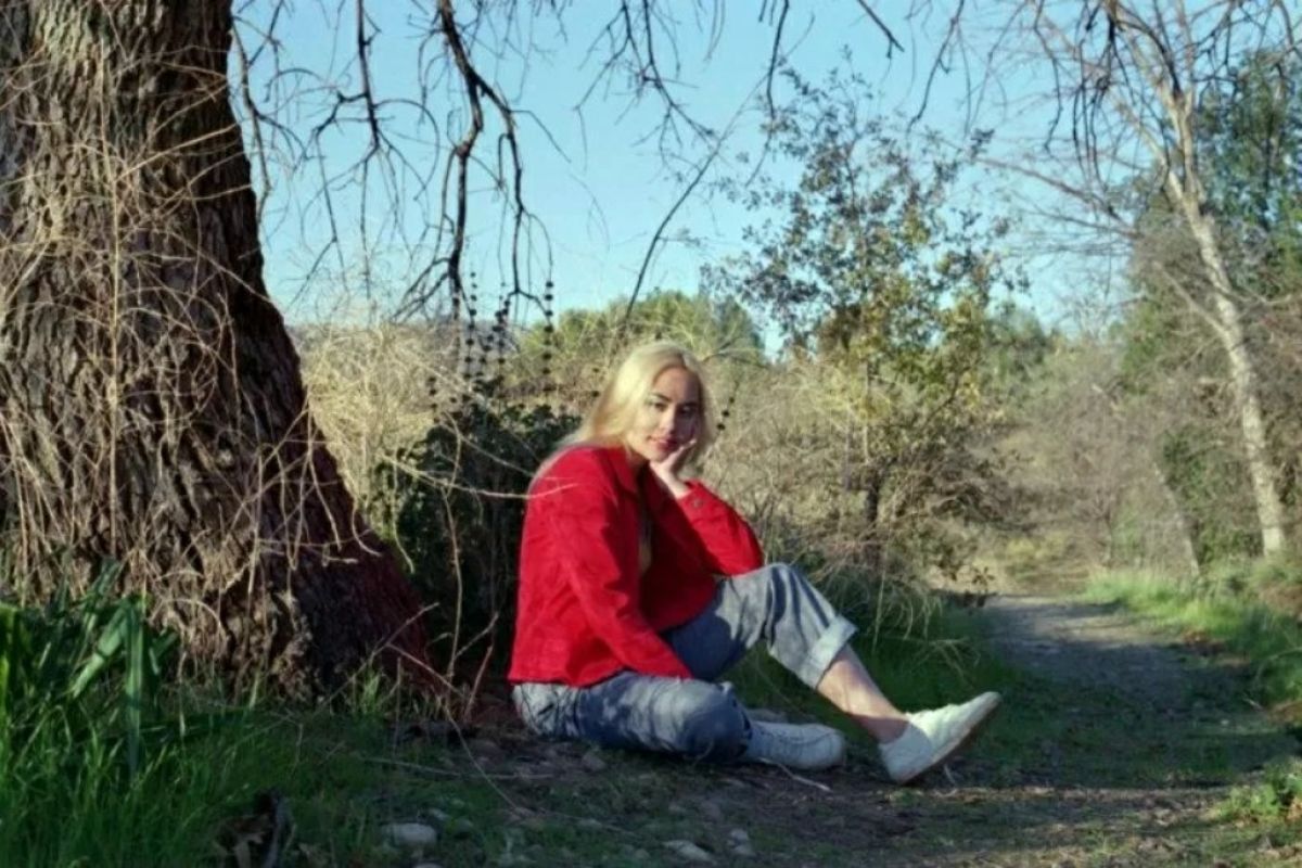 Andrea Turk libatkan Dewa Budjana di single terbaru, "Salem"