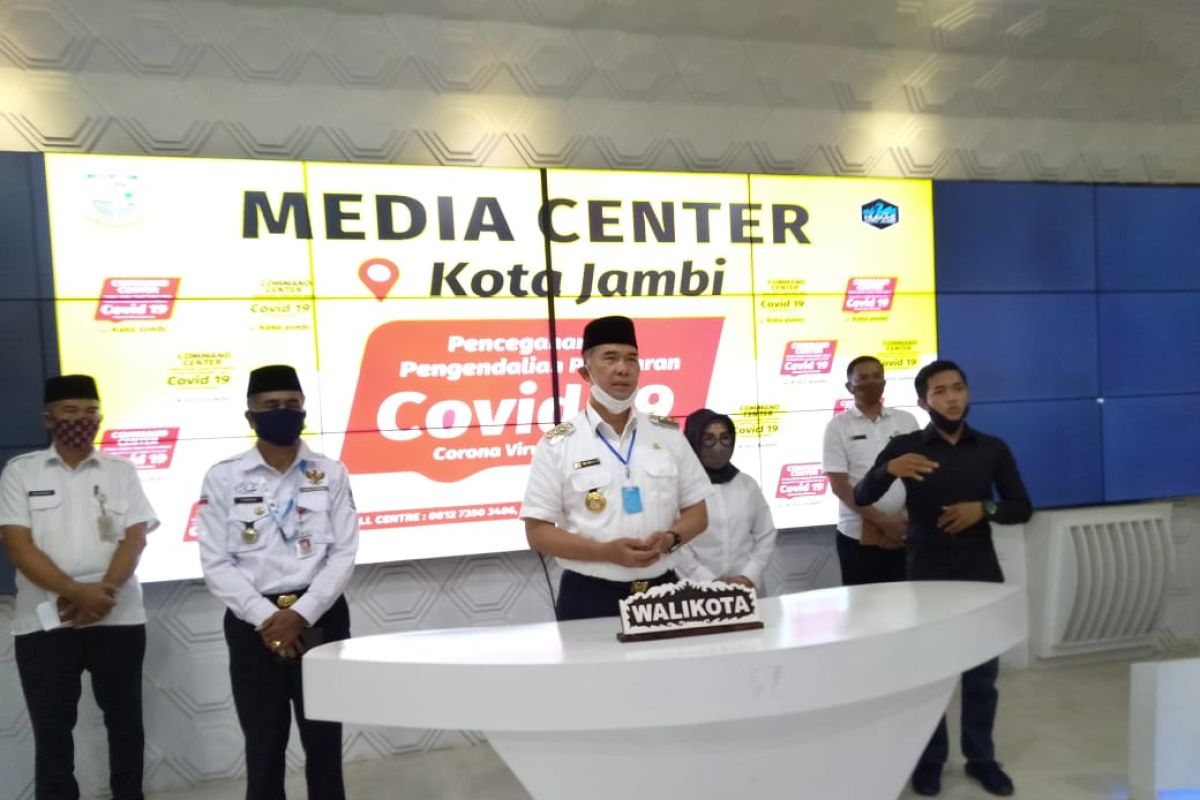 Kota Jambi segel tempat usaha yang beraktifitas tak berizin relaksasi