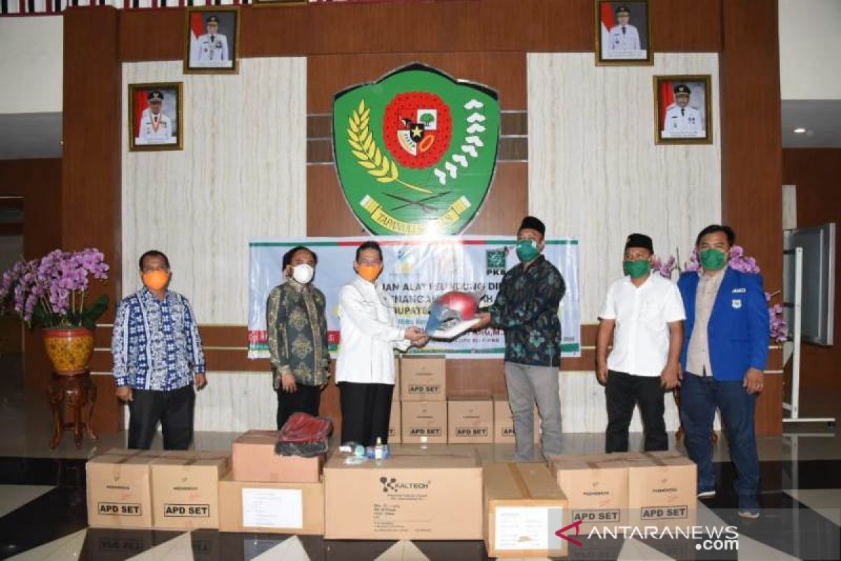 Cegah penularan COVID-19, GTPP Tapsel menerima bantuan dari Kemensos melalui DPR