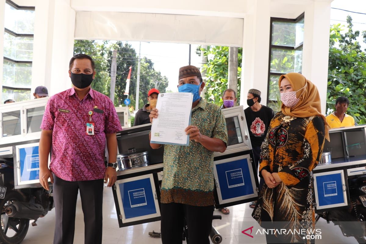 Pemerintah Kabupaten Bangka terima bantuan 10 gerobak motor