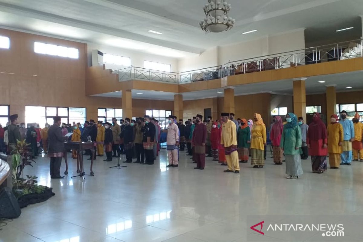 Bupati Belitung minta ASN beradaptasi pola kerja normal baru