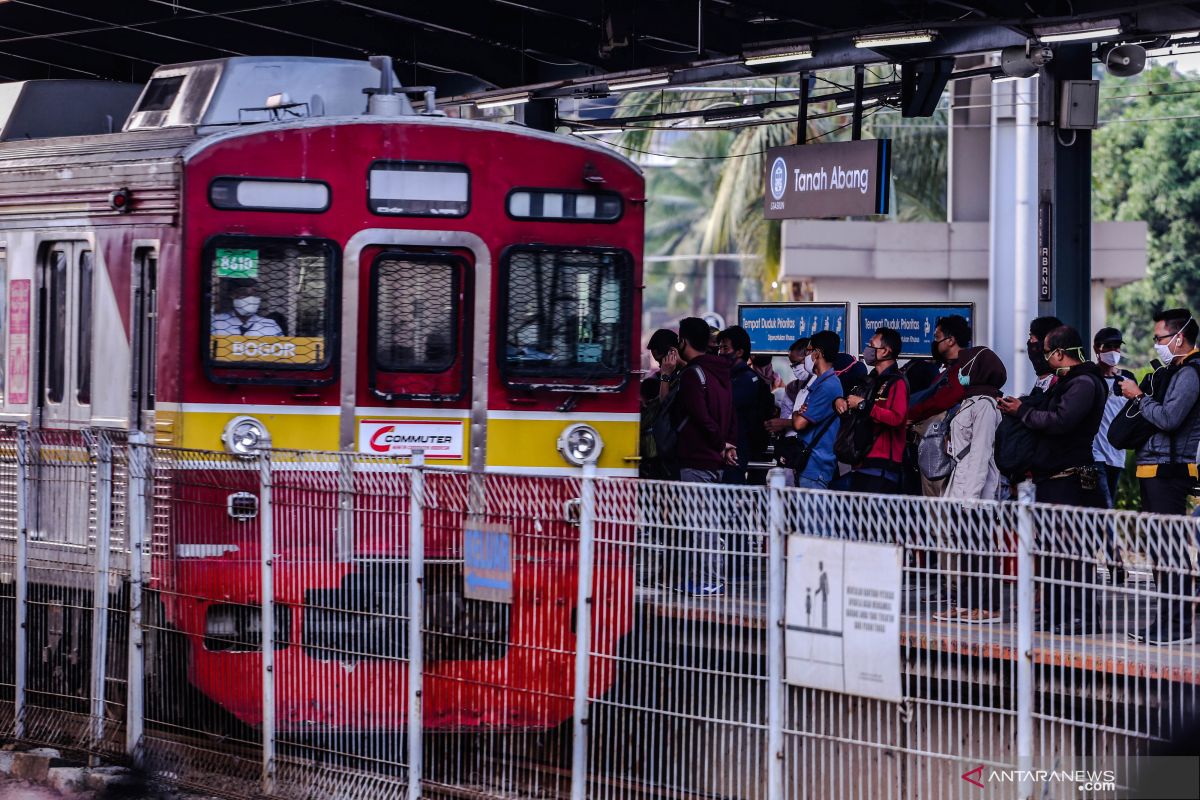 Akses masuk Stasiun Tanah Abang sisi selatan ditutup sementara