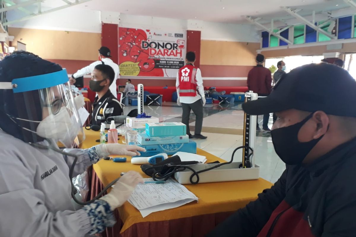 Hari donor darah se-dunia PMI Makassar imbau masyarakat berdonor