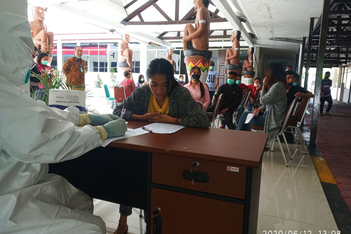 Kejati Papua Barat kembali laksanakan pemeriksaan swab COVID-19 gratis