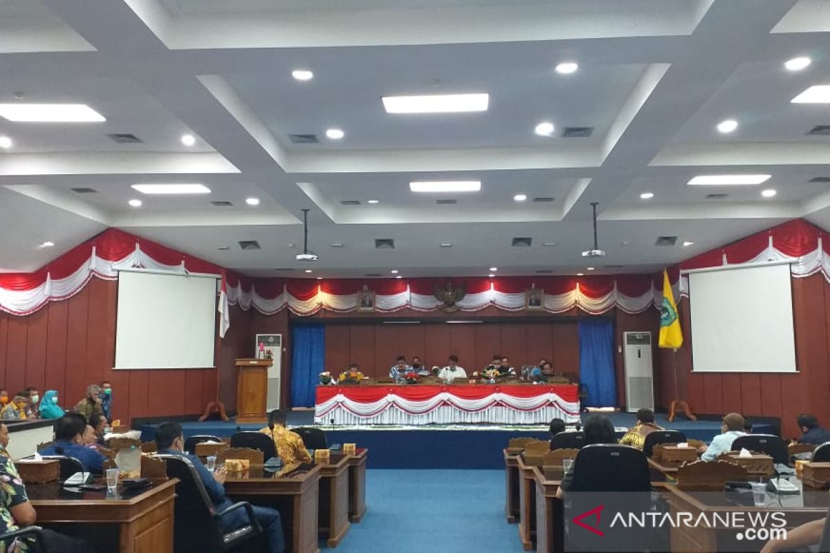 Pemkab Belitung sepakati bantuan terdampak COVID-19 berupa bahan kebutuhan pokok