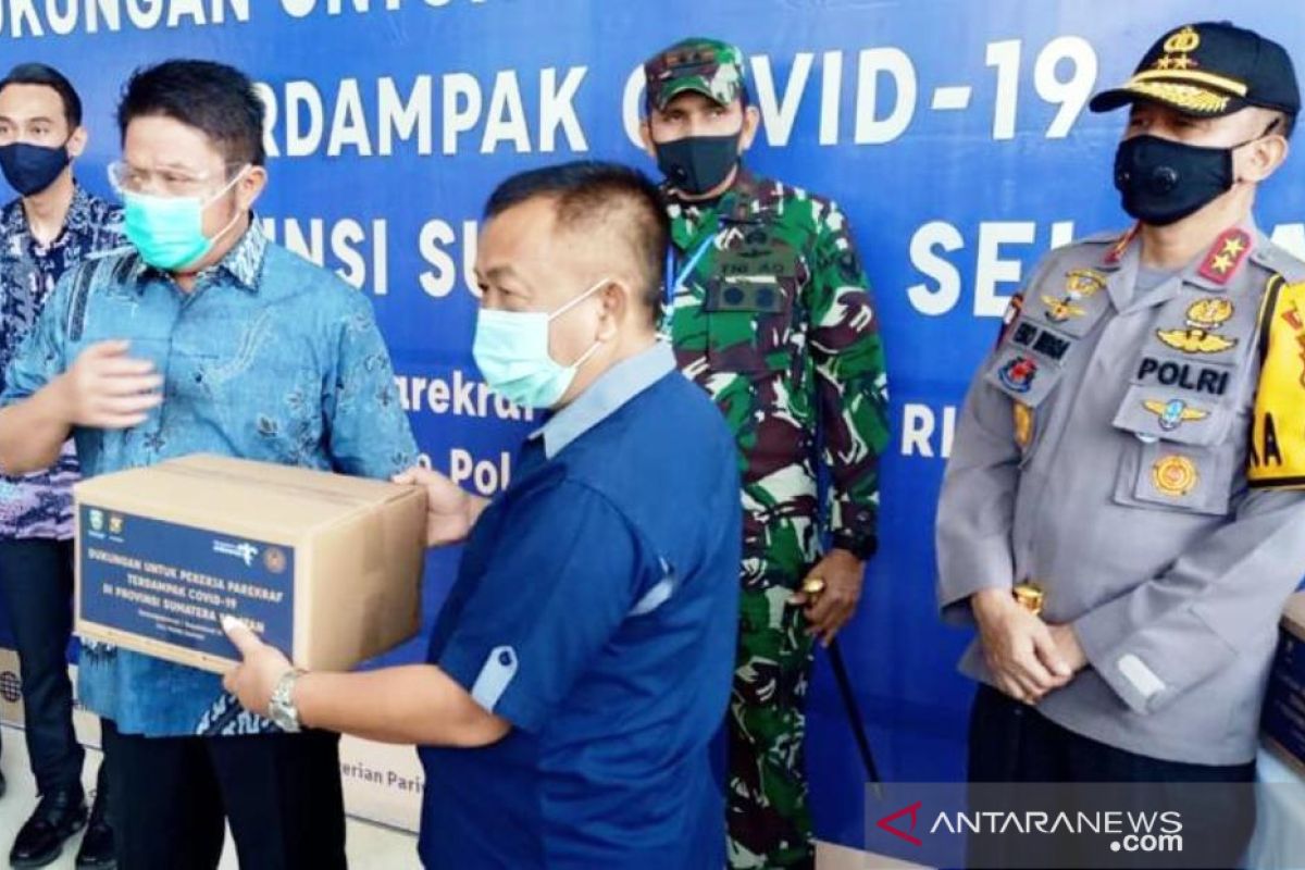 PHRI Sumsel salurkan bantuan kepada pekerja parekraf yang dirumahkan