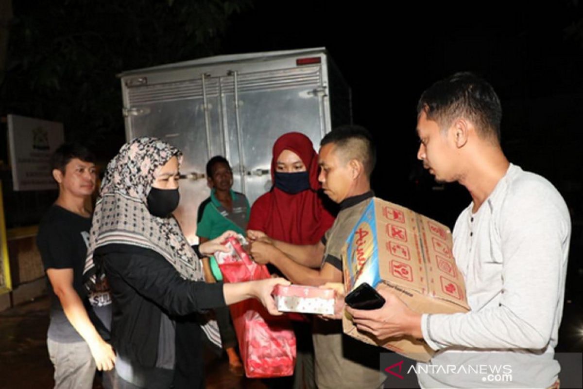 TP PKK beri bantuan bagi korban banjir Bantaeng