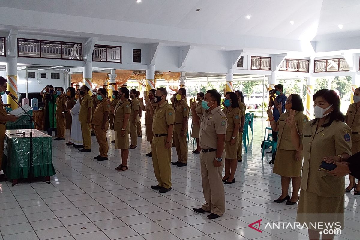 Bupati Sangihe lantik 27 kepala SD dan SMP