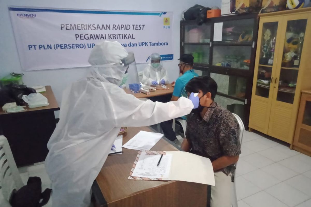 Cegah Corona, PLN rapid test pegawai di Pulau Sumbawa