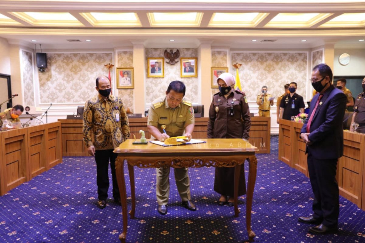 Gubernur Lampung tandatangani kesepakatan akuntabilitas dana COVID-19