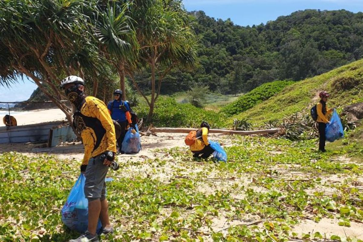 Ini cara FBCC jaga lingkungan pantai agar tetap asri