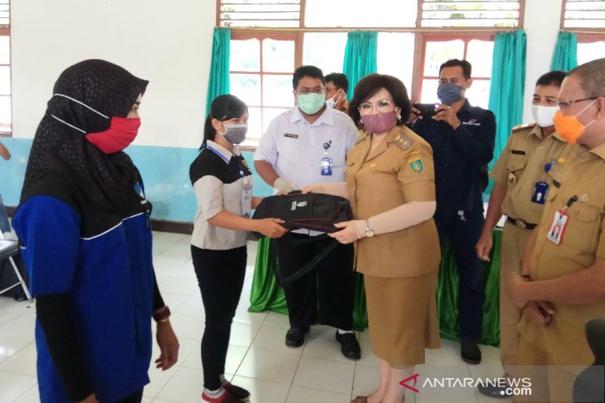 Peningkatan kompetensi dan daya saing masyarakat di Barsel melalui program pelatihan