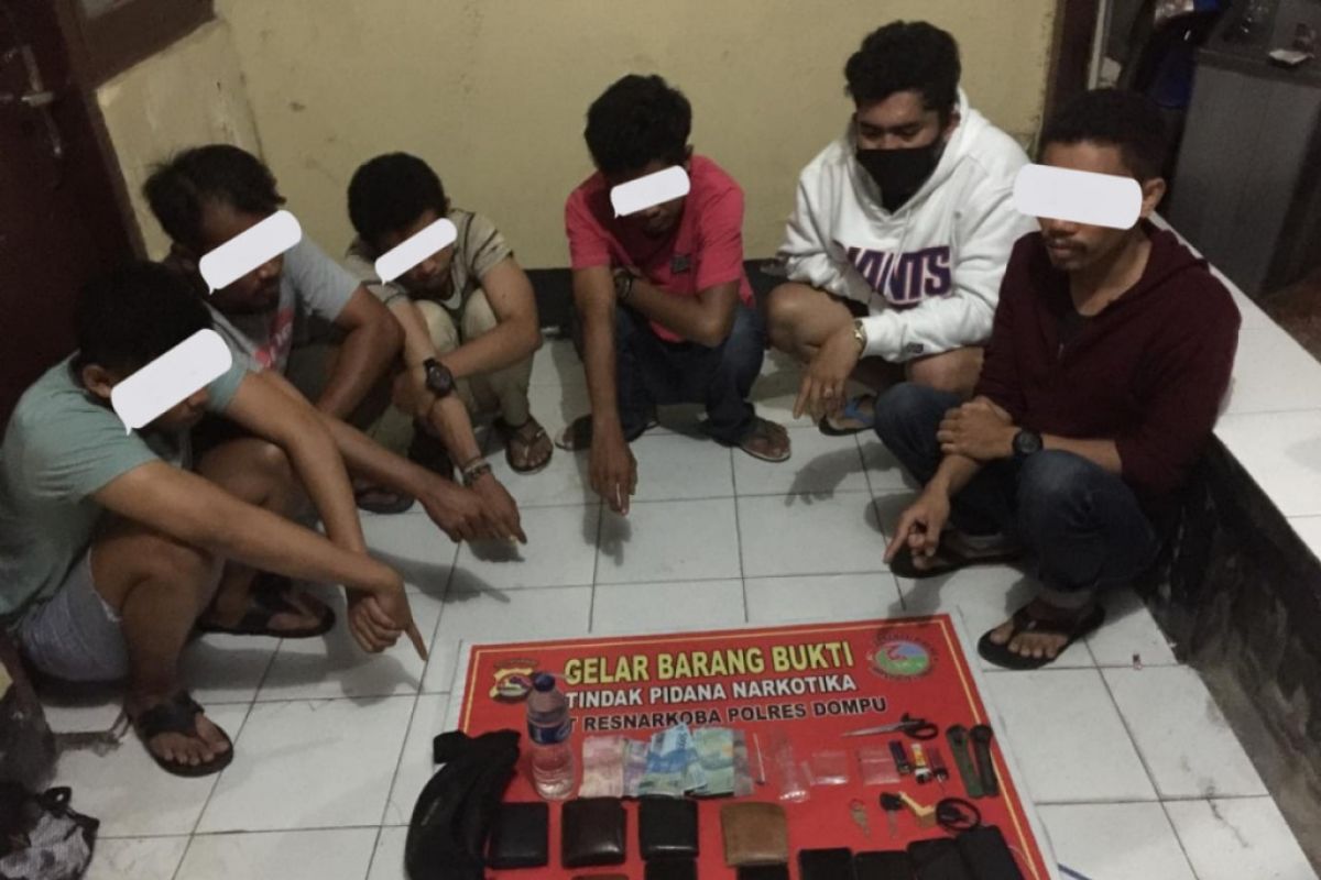 6 pemuda tengah asyik pesta narkoba digerebek polisi