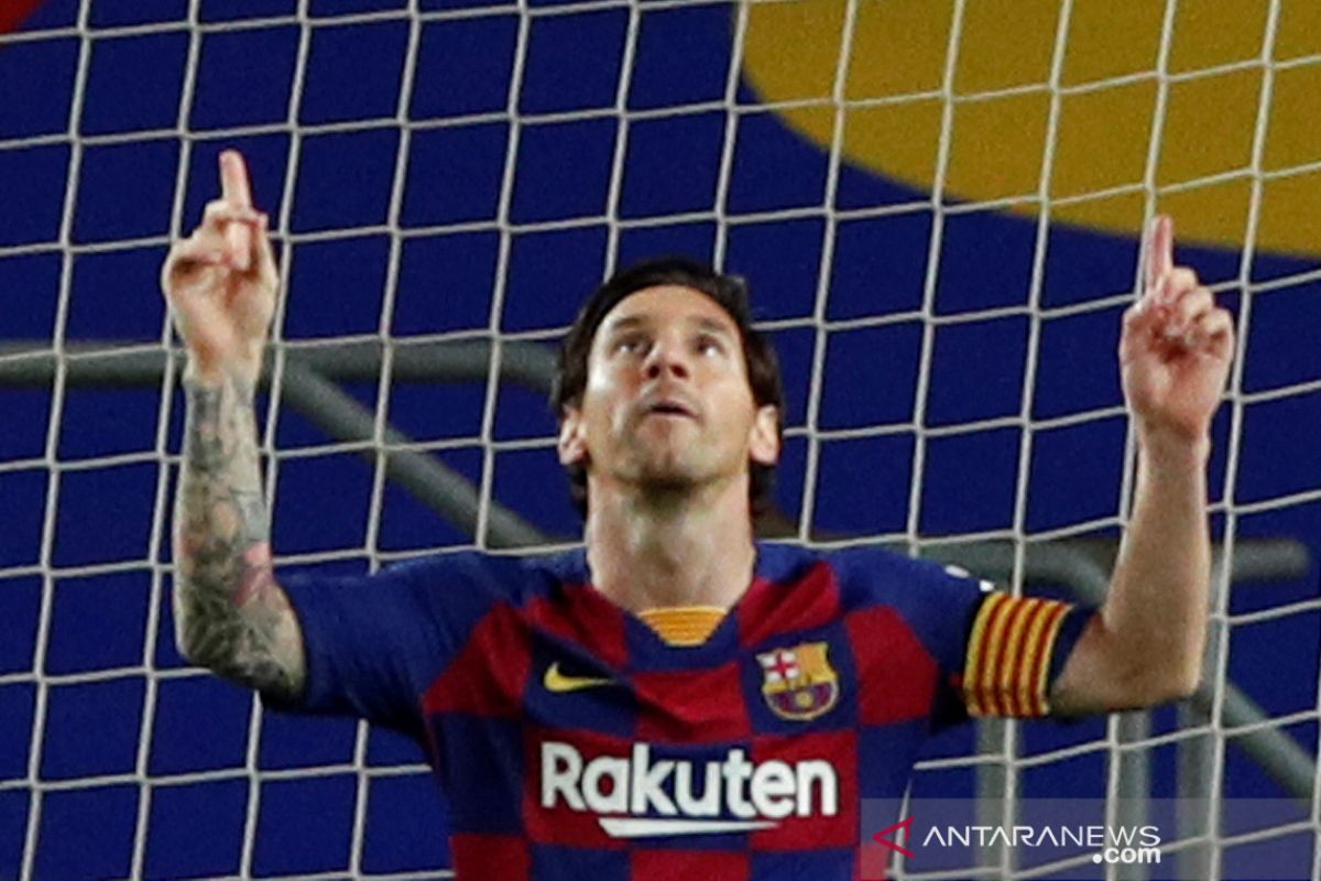 Messi batalkan negosiasi kontrak baru dengan Barcelona