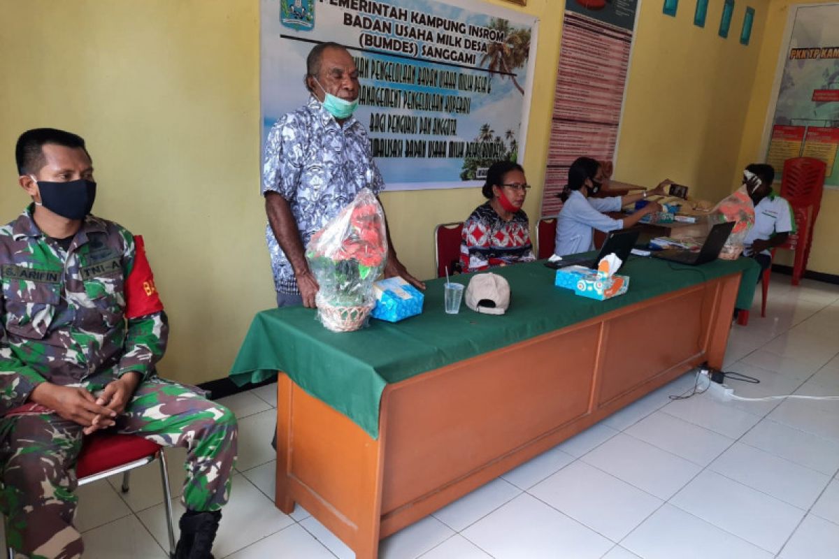 Rapat koperasi Kampung Insrom  Biak bahas bantuan nelayan