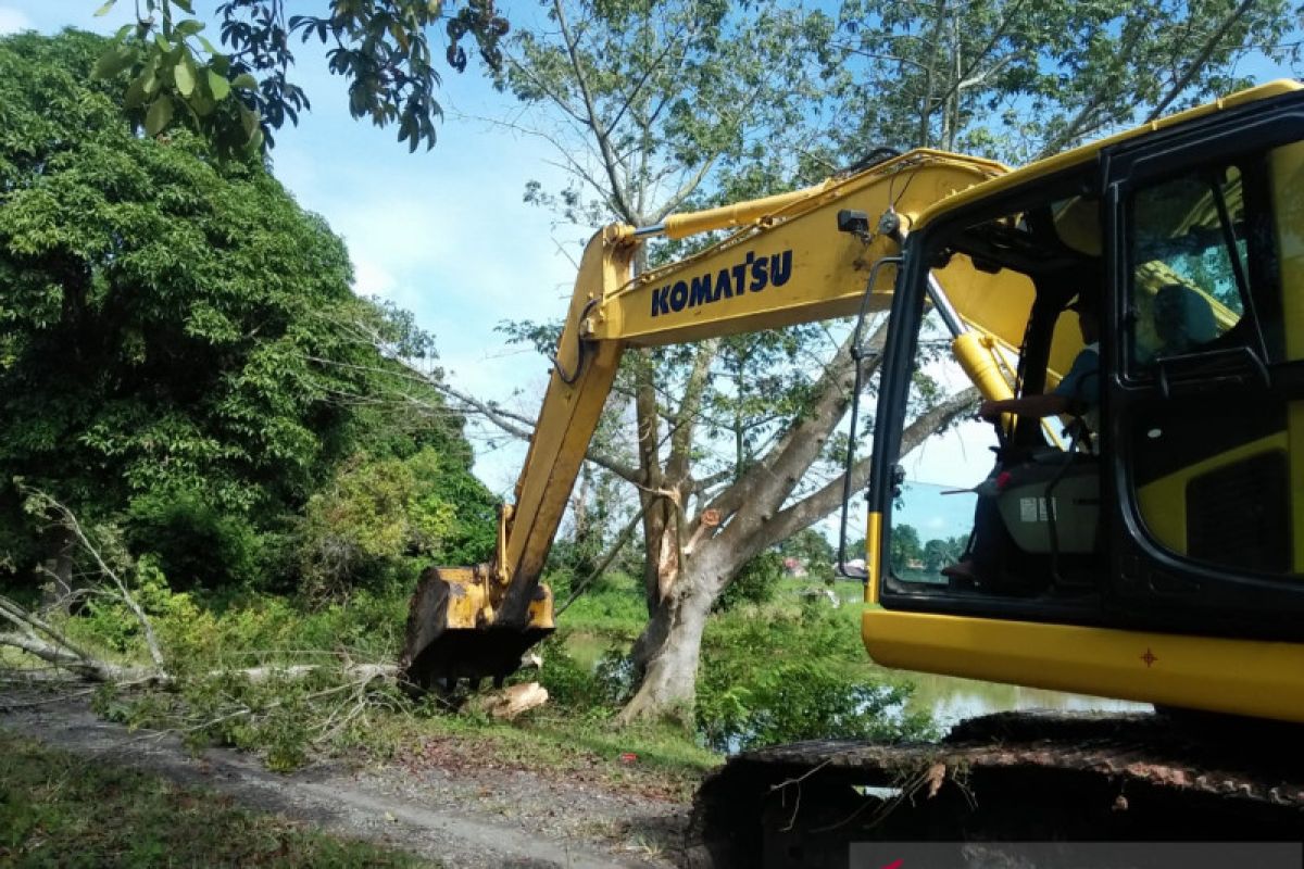 Kegiatan TMMD Kabupaten Ogan Ilir bantu warga bangun jalan di kawasan rawa