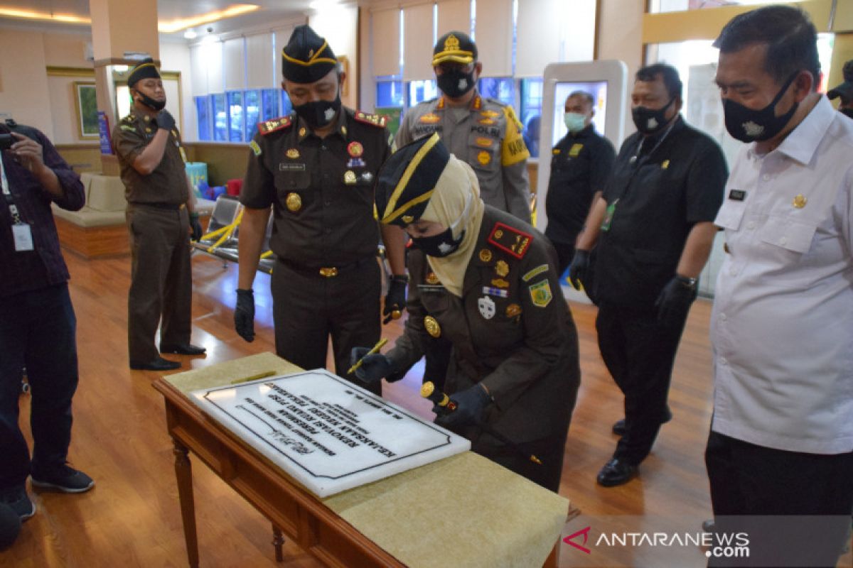 Kejari Pekanbaru luncurkan aplikasi Si Lancang Kuning, begini kemampuannya