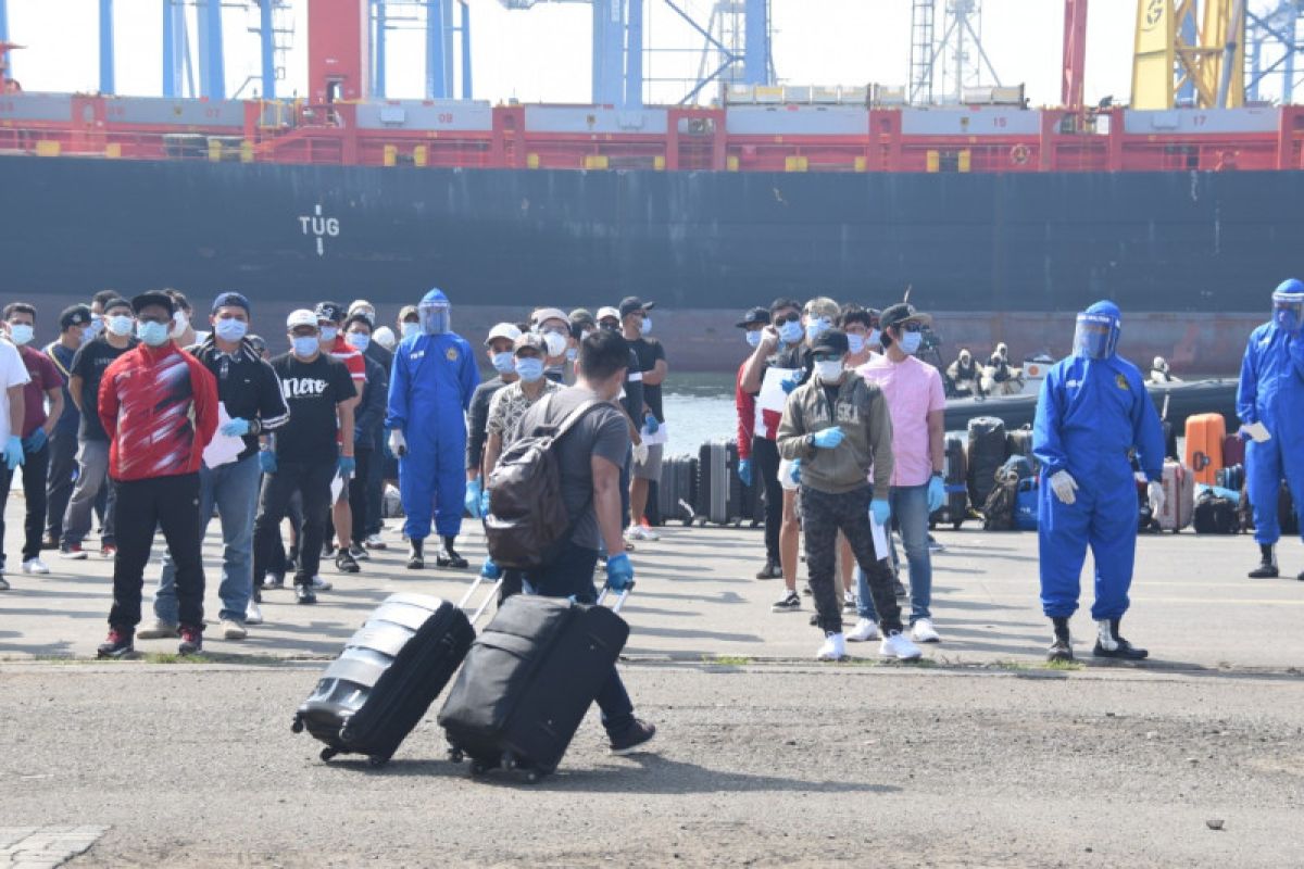 434 orang ABK MV Eurodam tiba di Pelabuhan Tanjung Priok