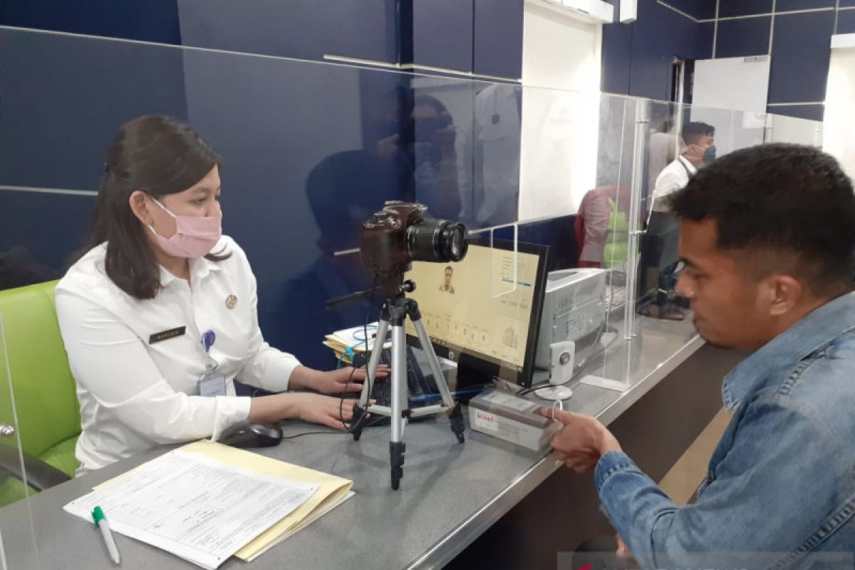 Kantor Imigrasi Batam kembali buka pelayanan paspor