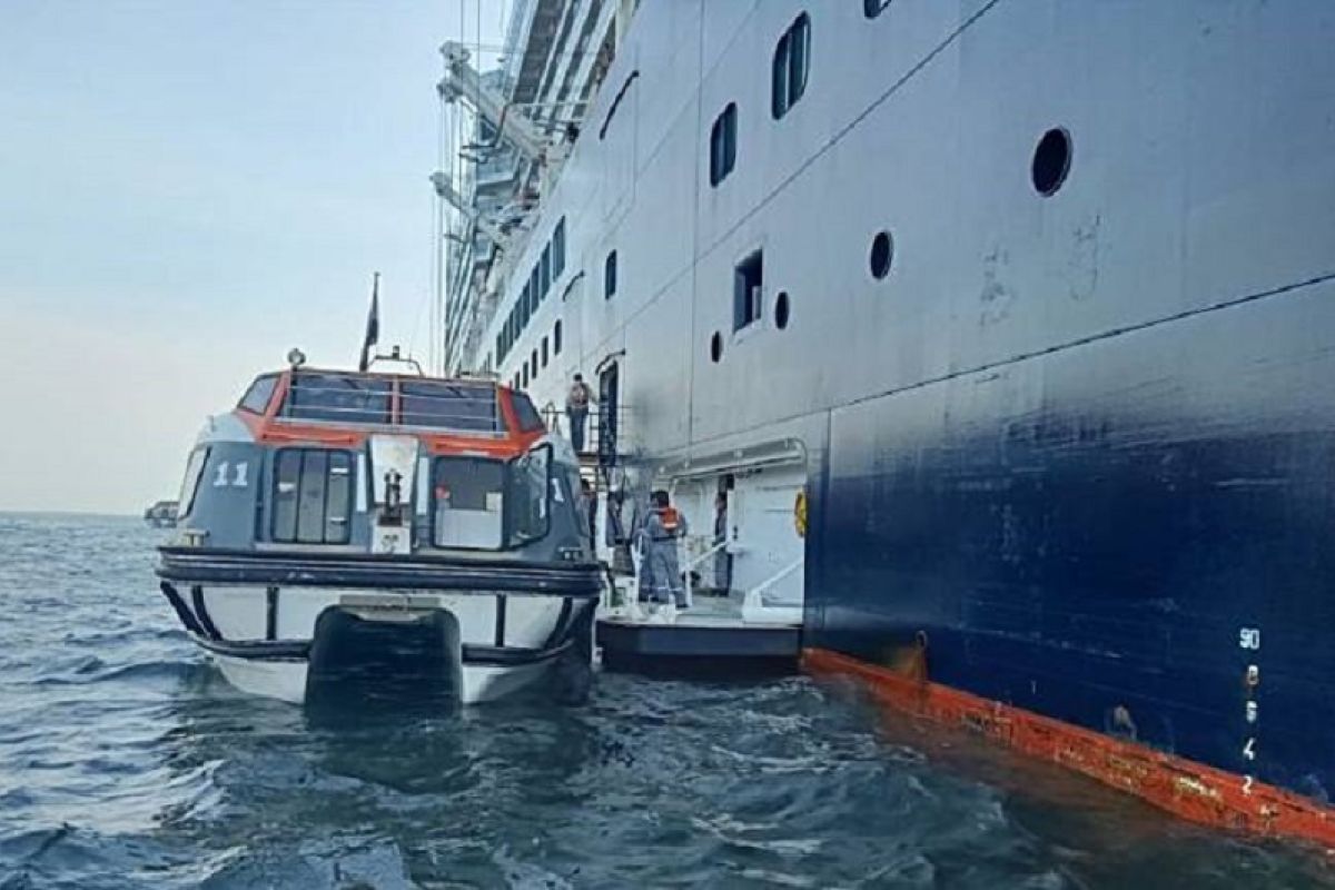 Evakuasi ABK MV Eurodam dibagi dua gelombang