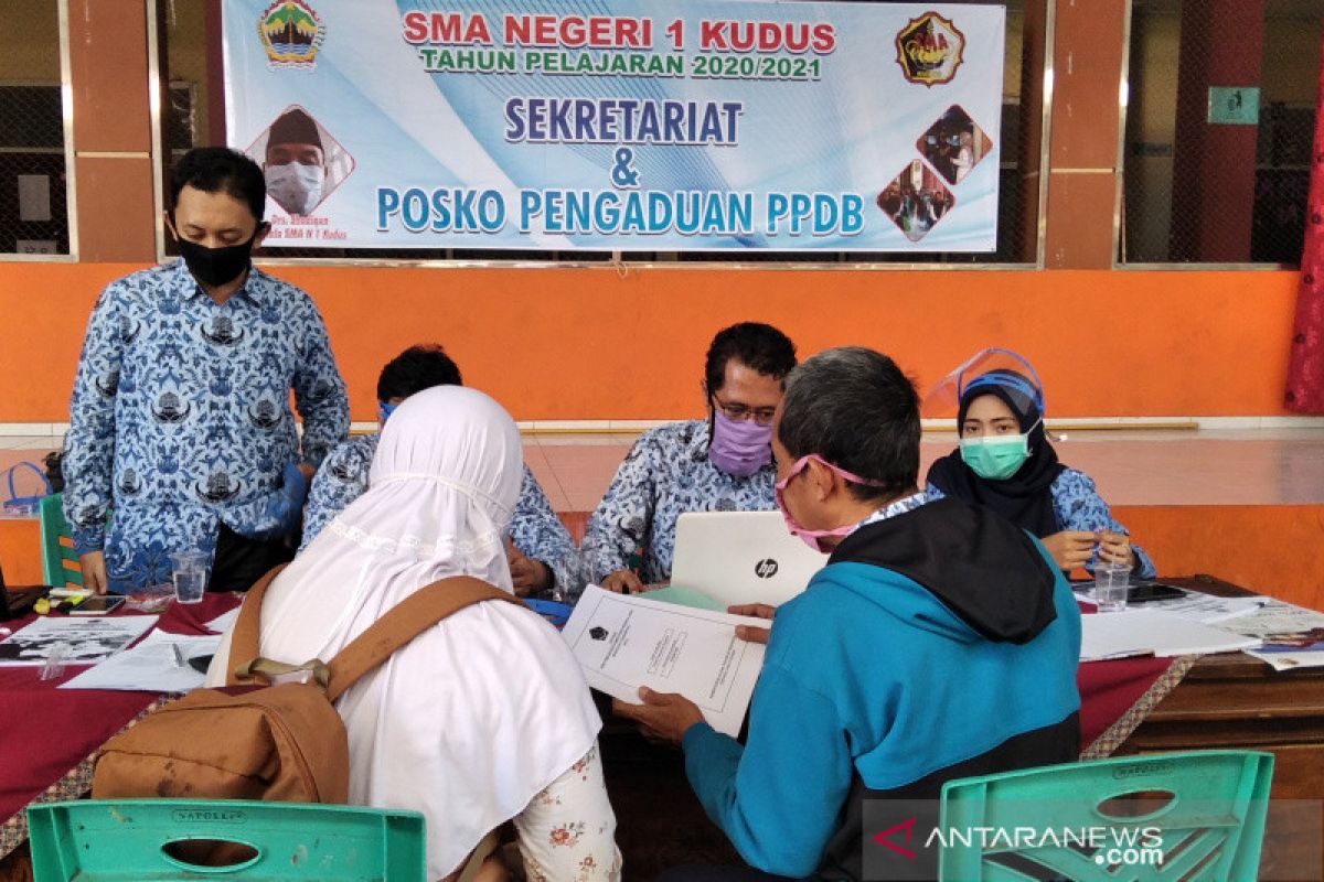 SMA 1 Kudus siapkan  posko pengaduan PPDB daring