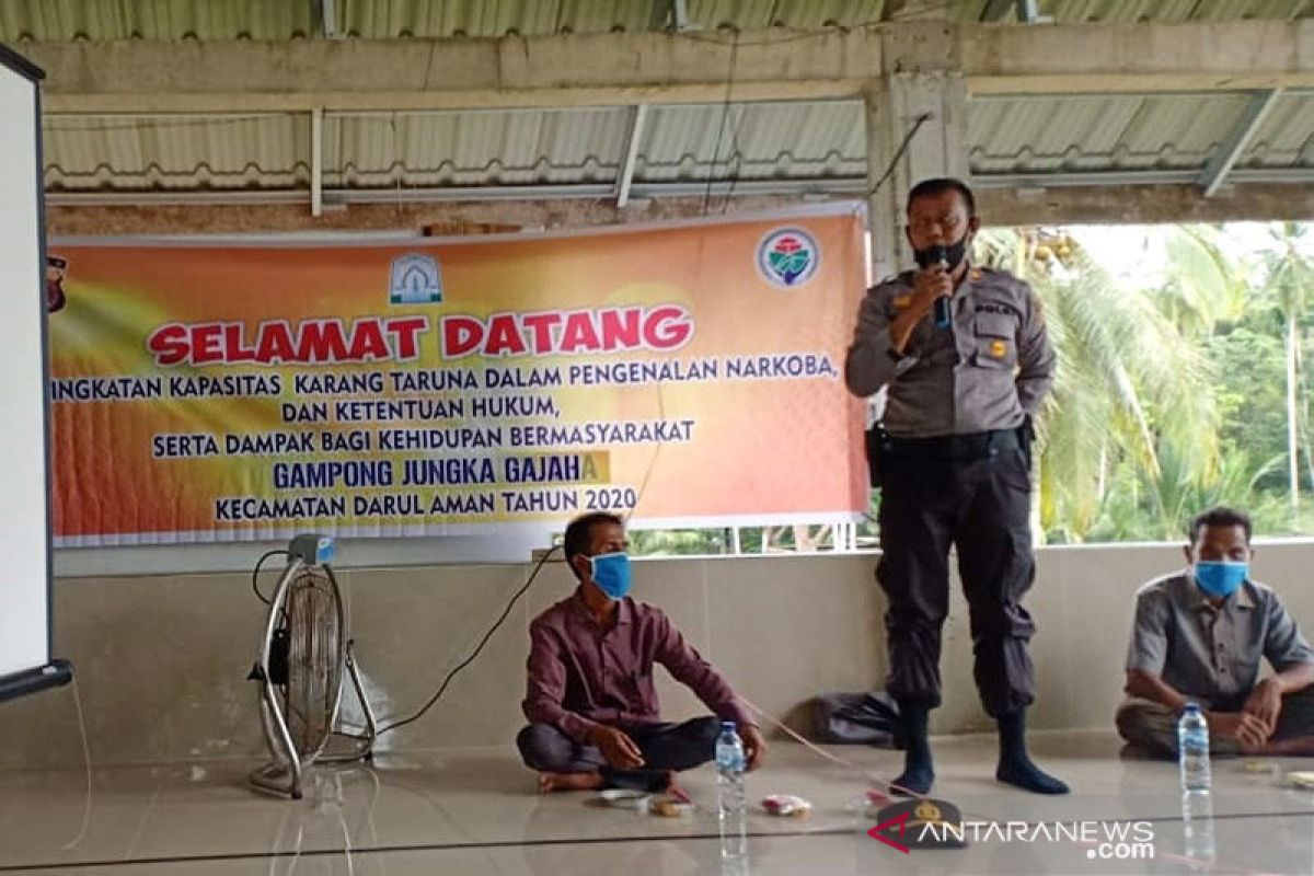 Tangkal peredaran narkoba, Pemdes di Aceh Timur gandeng polisi lakukan penyuluhan hukum