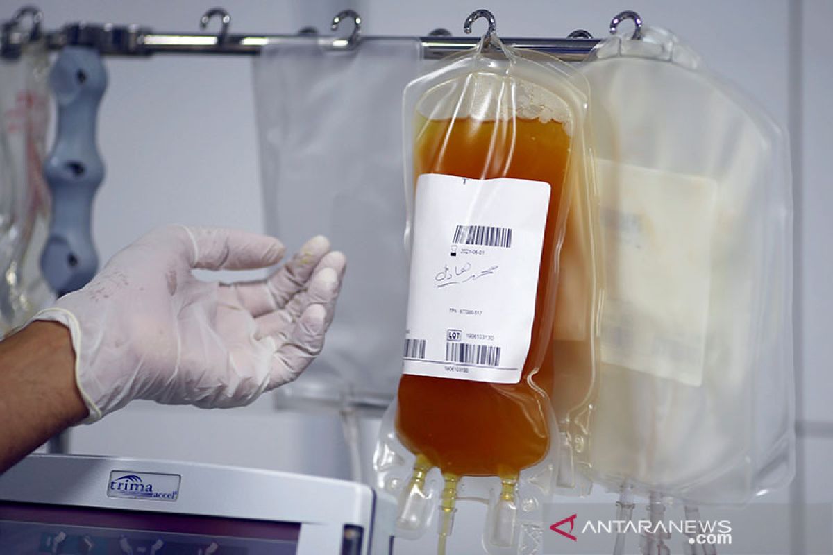 FDA siap mengizinkan plasma darah untuk pengobatan COVID-19