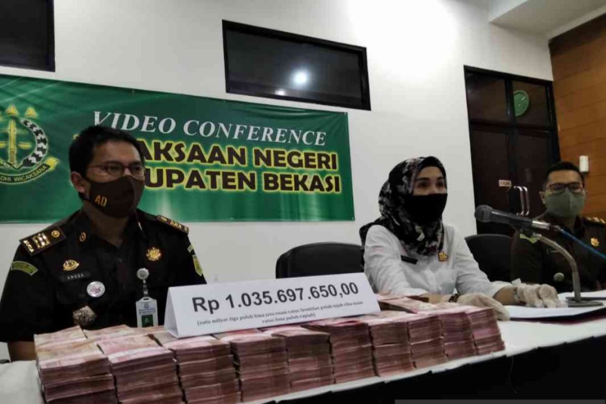 Kejari Bekasi terima pengembalian uang kerugian negara senilai Rp1 miliar