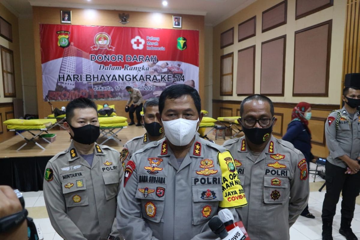 Ribuan personel Polda Metro Jaya donorkan darah jelang HUT Bhayangkara