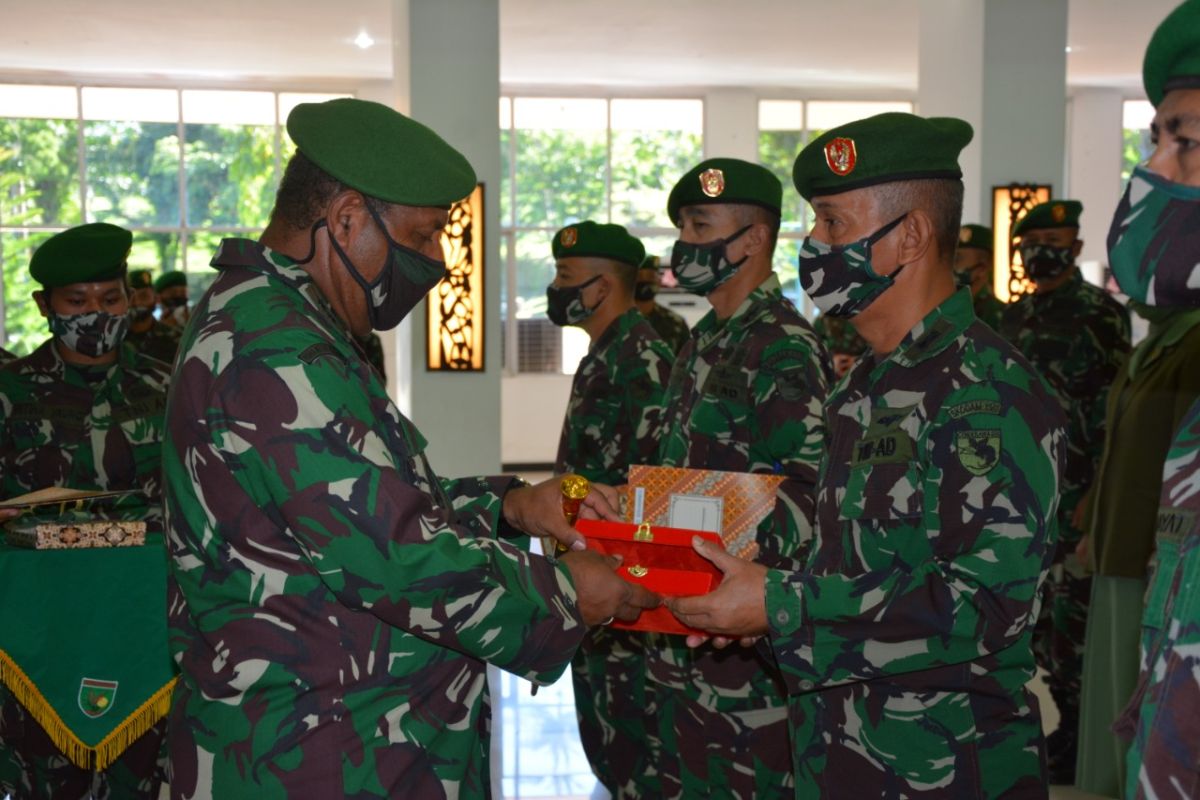 Sertijab pejabat Kodam XVII/Cenderawasih berlangsung dua gelombang