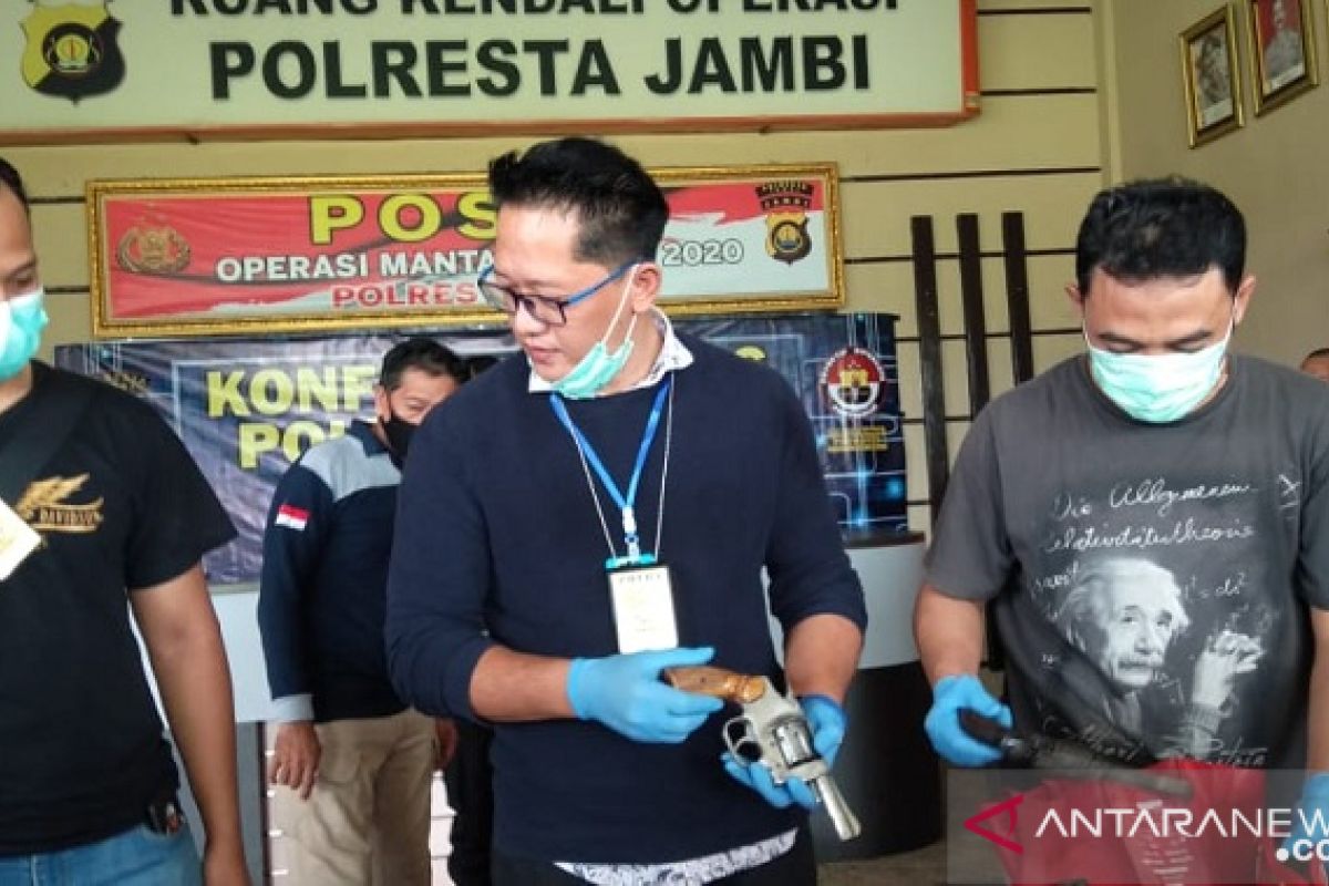 Polisi Jambi sita tiga senpi  dari pelaku perampokan keponakan bos pempek