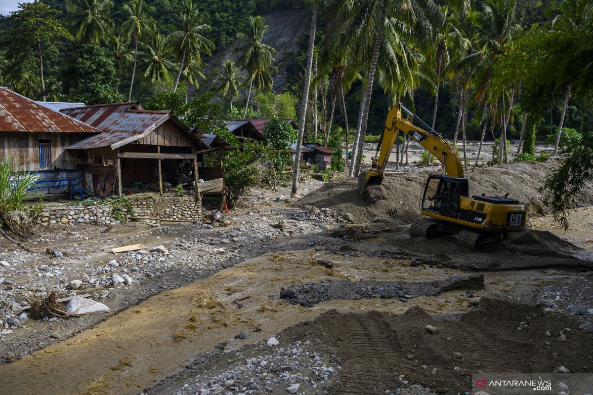 Akademisi ingatkan pentingnya bangunan penahan longsor