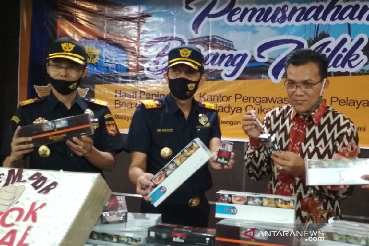 Target penerimaan cukai rokok Jateng semester pertama berpotensi meleset