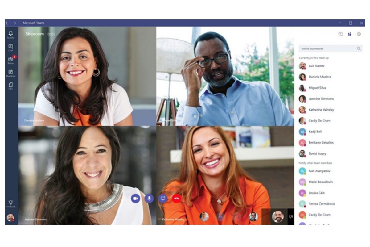 Microsoft hubungkan konferensi video Teams dan Skype